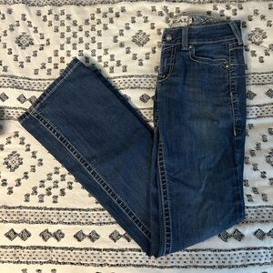 Ariat Mid Rise Bootcut Jeans!!